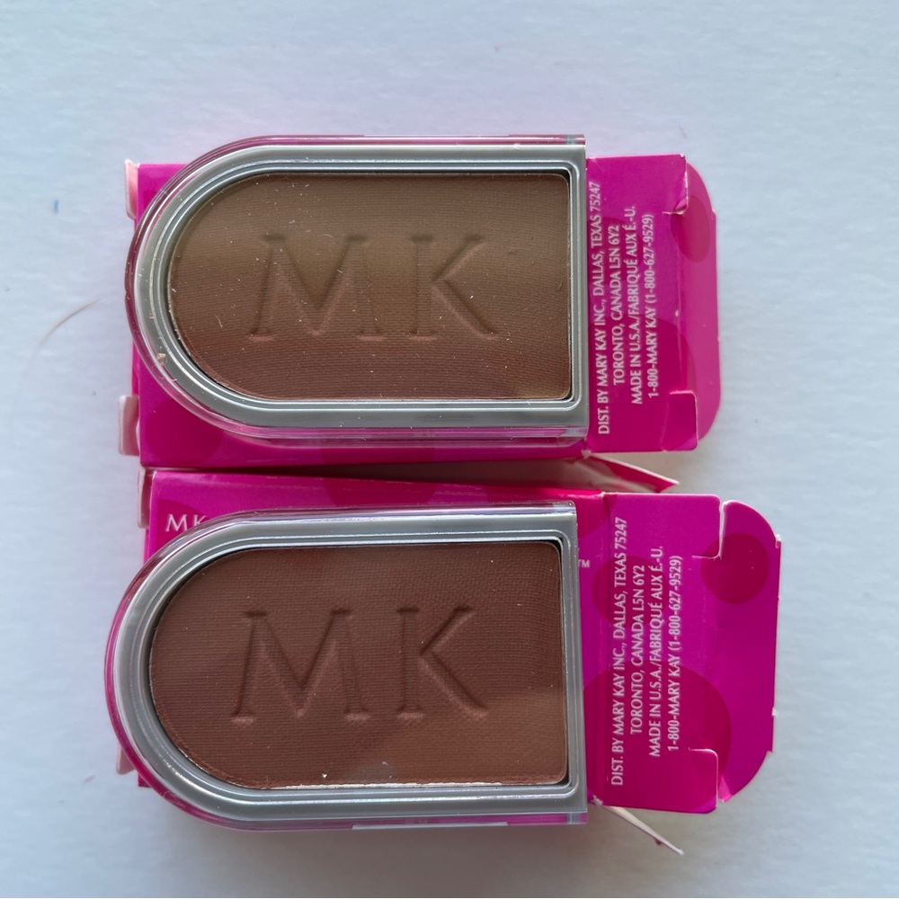 “Woodland” 🆕 Mary Kay Signature Eye Color Shadow , lot of 2, Limited Edition